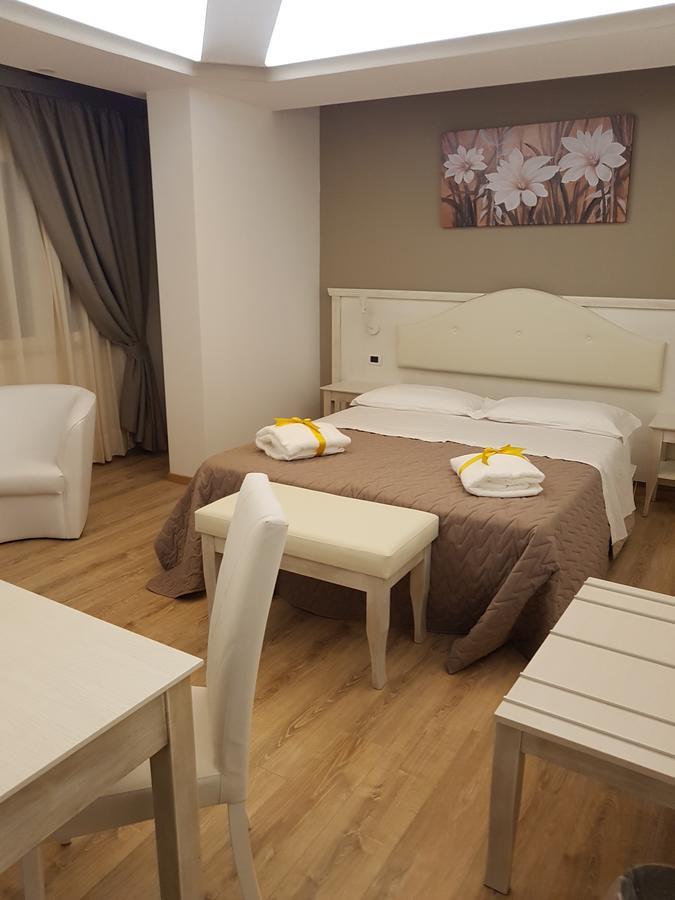 San Pietro Bed and Breakfast Mileto Eksteriør billede