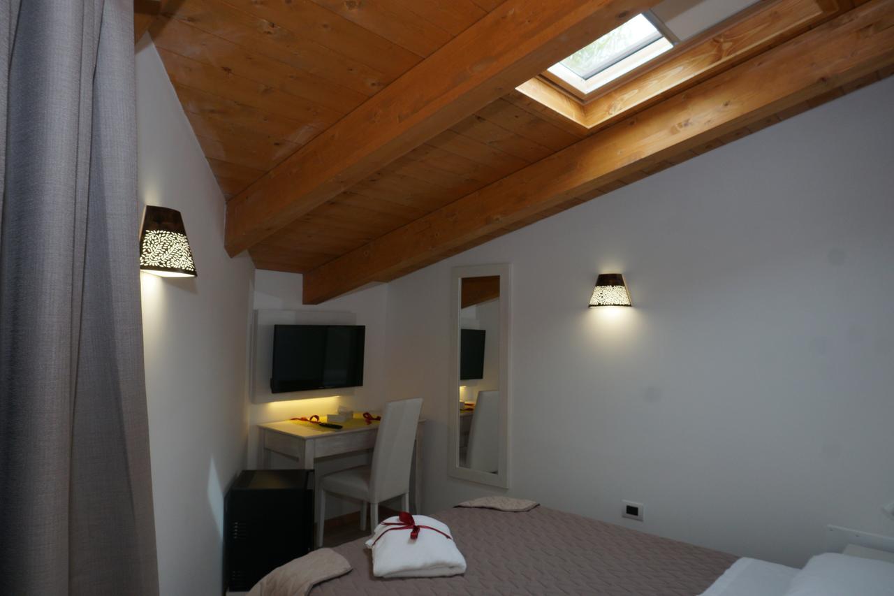 San Pietro Bed and Breakfast Mileto Eksteriør billede