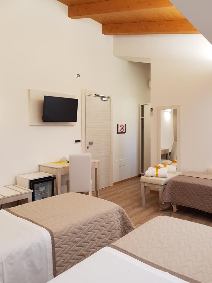 San Pietro Bed and Breakfast Mileto Eksteriør billede