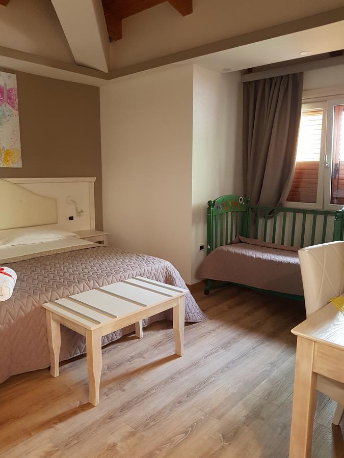 San Pietro Bed and Breakfast Mileto Eksteriør billede